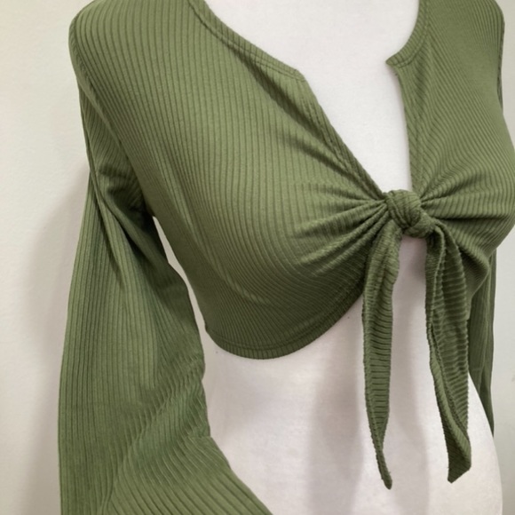 Longsleeve crop top size small - Picture 2 of 4